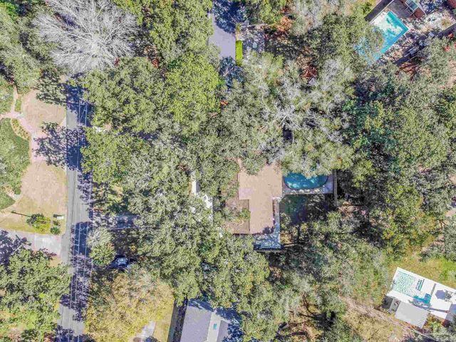 103 Highpoint Dr, Gulf Breeze, FL 32561