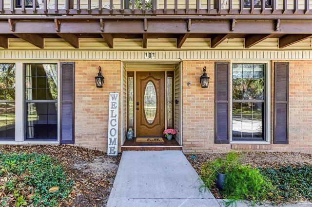 103 Highpoint Dr, Gulf Breeze, FL 32561