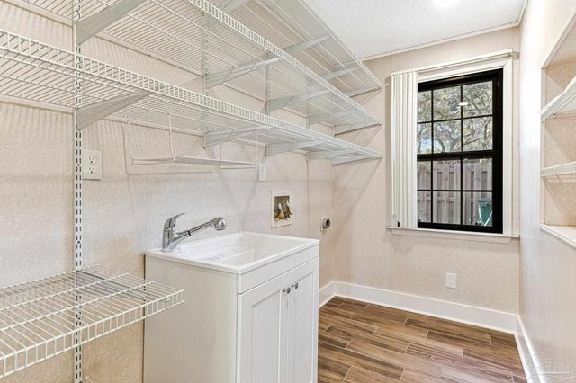 103 Highpoint Dr, Gulf Breeze, FL 32561