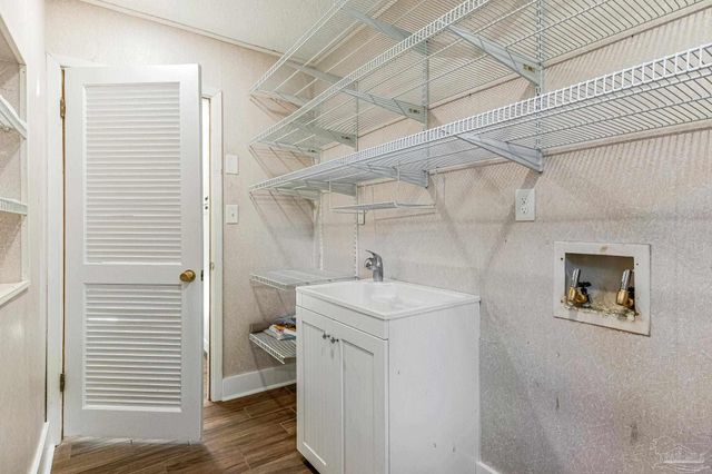 103 Highpoint Dr, Gulf Breeze, FL 32561