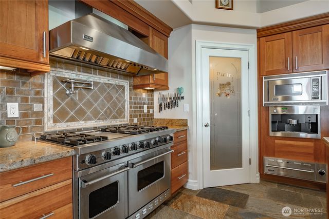 9140 Aerie Lane, Blaine, WA 98230