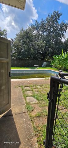 716 HIGHPOINT Circle, Alexandria, LA 71303