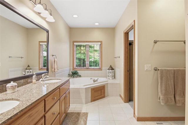 E4400 Pinewood Circle, Eleva, WI 54738
