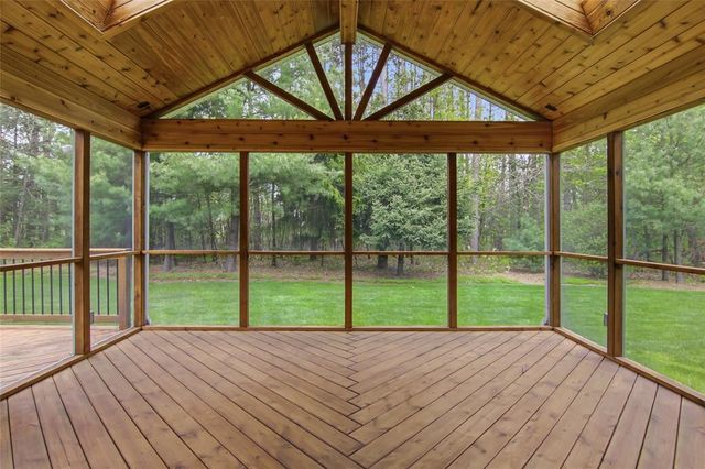 E4400 Pinewood Circle, Eleva, WI 54738