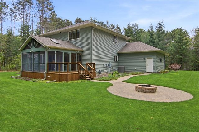 E4400 Pinewood Circle, Eleva, WI 54738
