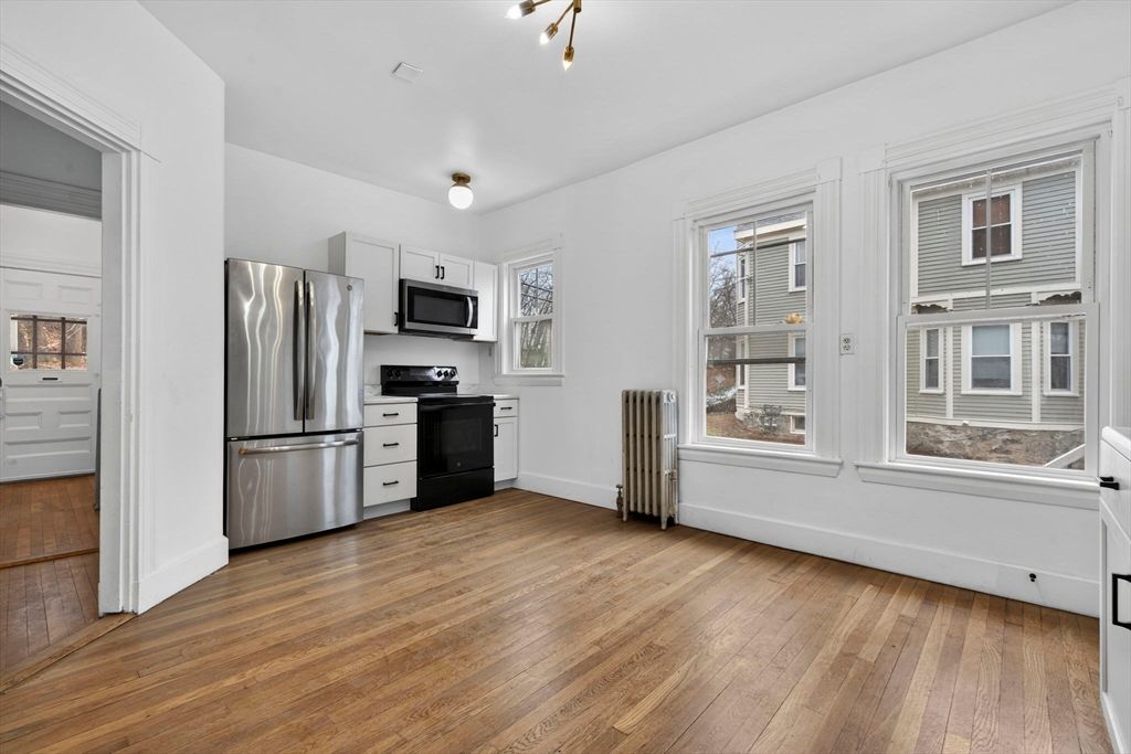 168 Elliot St 1, Newton, MA 02464