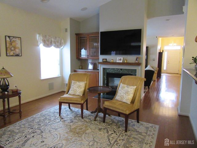 114 Orleans Road, Monroe, NJ 08831