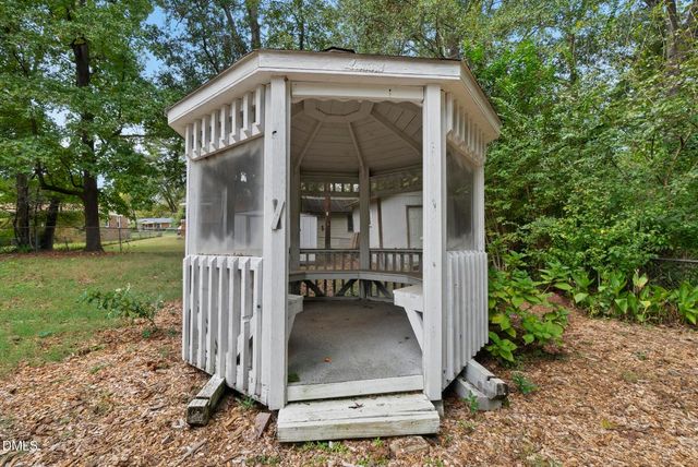 2910 Driftwood Drive, Durham, NC 27707