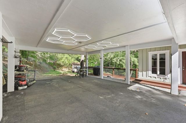 3627 Griffin Drive, Gainesville, GA 30506