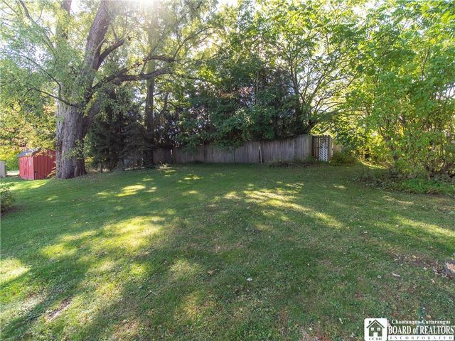 27 Elm Street, Chautauqua, NY 14757