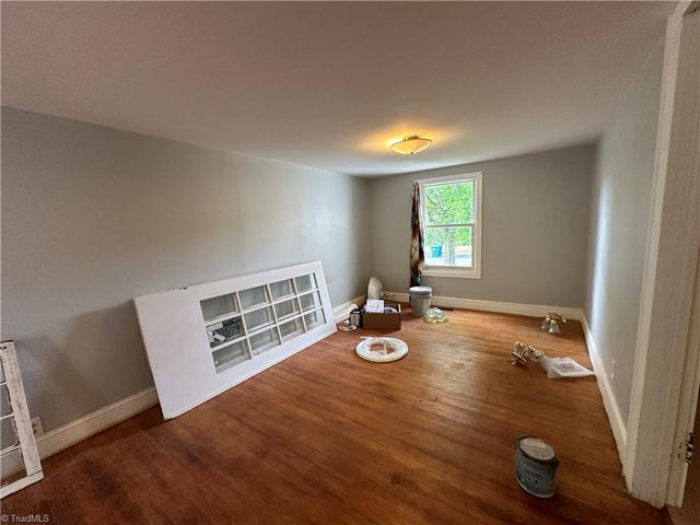 140 E Carroll Avenue, Denton, NC 27239