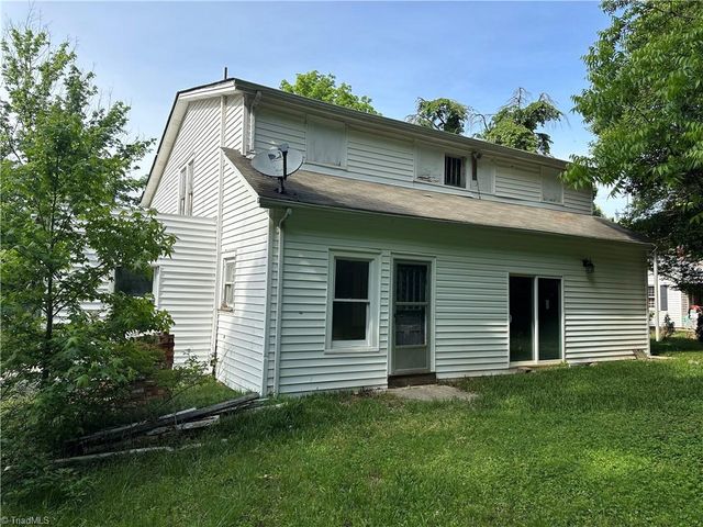 140 E Carroll Avenue, Denton, NC 27239