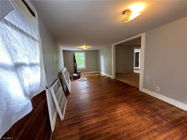 140 E Carroll Avenue, Denton, NC 27239