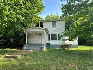 140 E Carroll Avenue, Denton, NC 27239