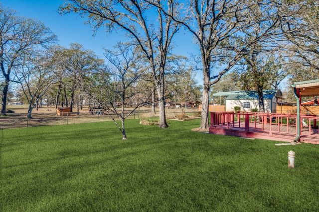 880 S Fm 779, Emory, TX 75440