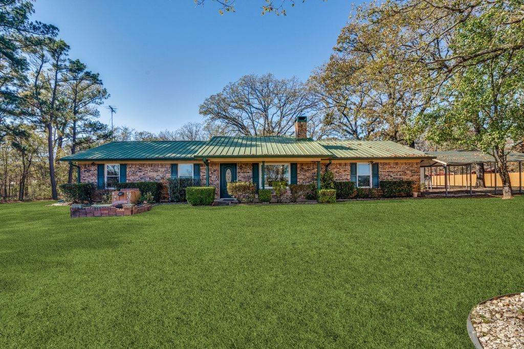 880 S Fm 779, Emory, TX 75440