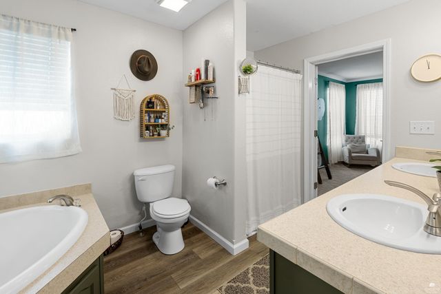 412 Brookway Drive, Manhattan, KS 66502