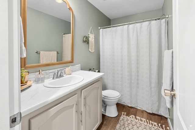 412 Brookway Drive, Manhattan, KS 66502