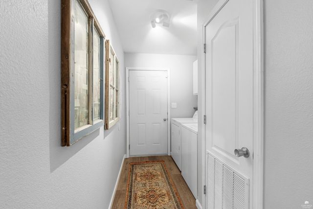 412 Brookway Drive, Manhattan, KS 66502