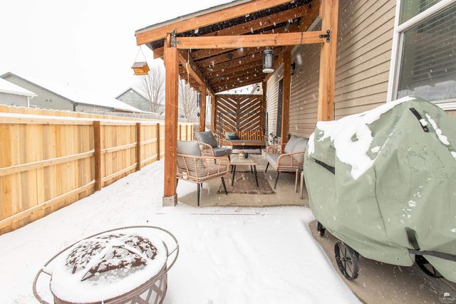 412 Brookway Drive, Manhattan, KS 66502