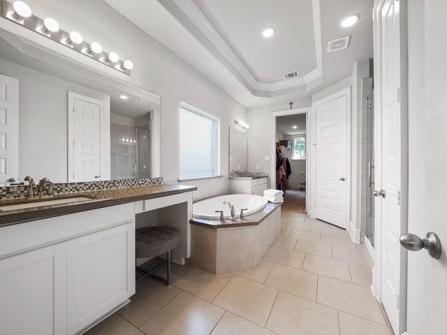 14827 Fall Creek View Drive, Humble, TX 77396