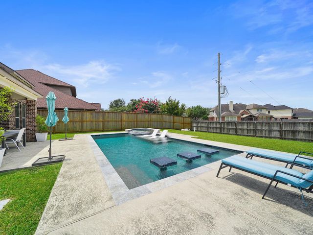 14827 Fall Creek View Drive, Humble, TX 77396