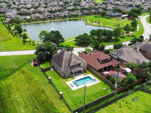 14827 Fall Creek View Drive, Humble, TX 77396