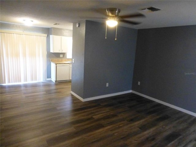 197 HIGHLAND ROAD B, Tarpon Springs, FL 34689