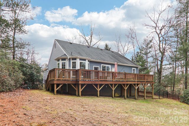 29 Saddle Top Road, Flat Rock, NC 28731