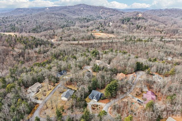 29 Saddle Top Road, Flat Rock, NC 28731