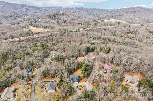 29 Saddle Top Road, Flat Rock, NC 28731