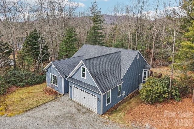 29 Saddle Top Road, Flat Rock, NC 28731