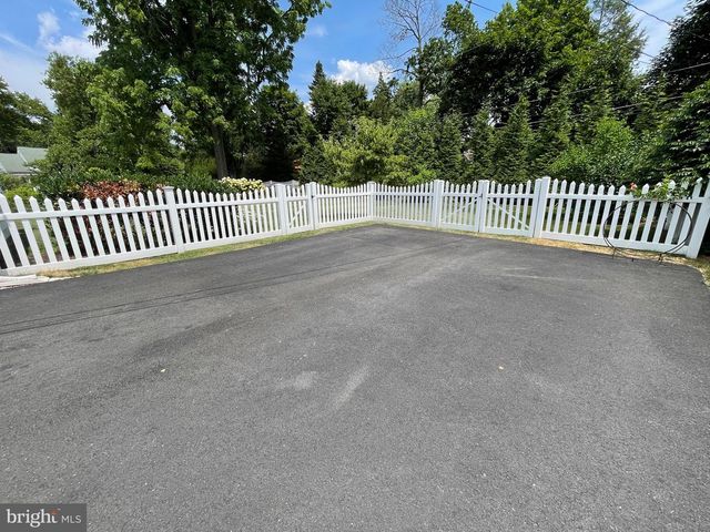 1810 WRIGHTFIELD RD, Yardley, PA 19067