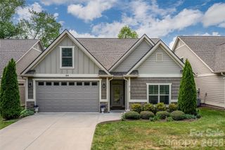 58 River Bend Lane, Fletcher, NC 28732