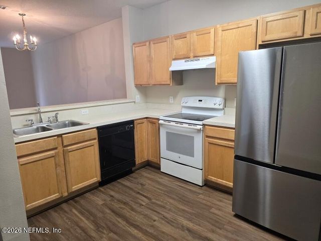 7854 MELVIN Road, Jacksonville, FL 32210