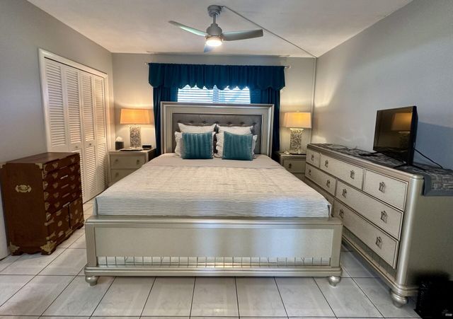 1001 NE 8th Avenue 102, Delray Beach, FL 33483