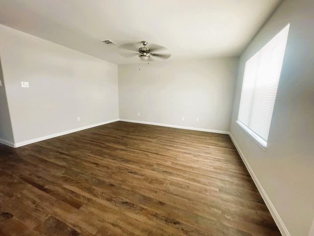 350 Road 5105, Cleveland, TX 77327