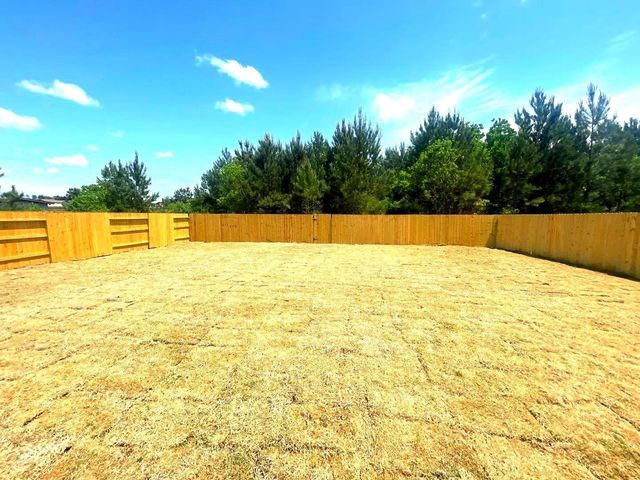350 Road 5105, Cleveland, TX 77327