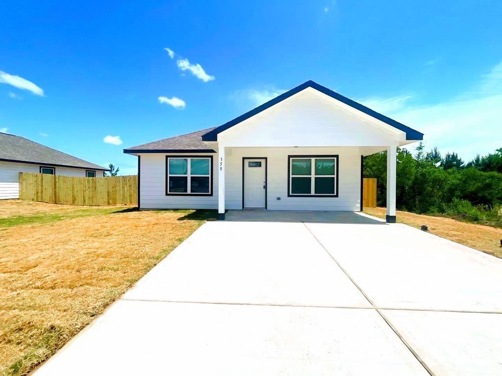 350 Road 5105, Cleveland, TX 77327