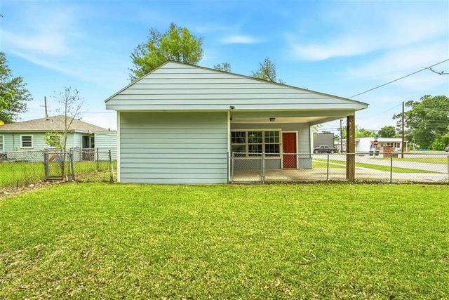 2312 12Th St Street, Lake Charles, LA 70601