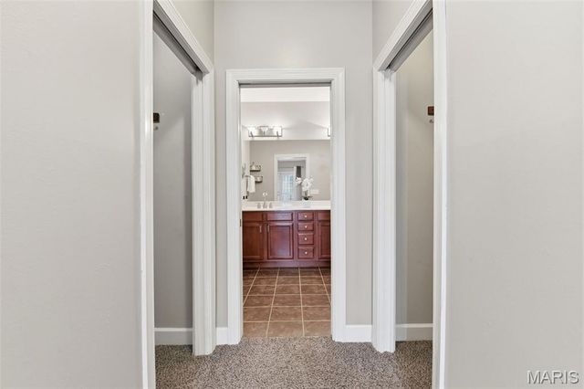 6404 Cates Avenue 2W, University City, MO 63130