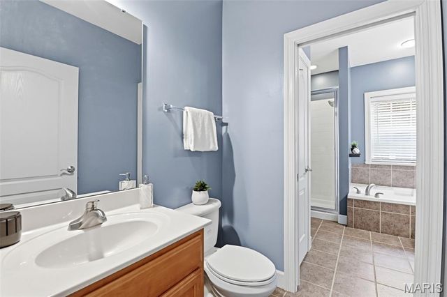 6404 Cates Avenue 2W, University City, MO 63130