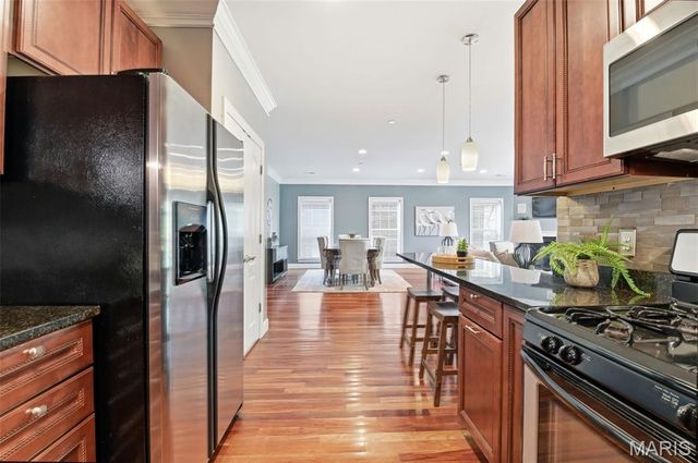 6404 Cates Avenue 2W, University City, MO 63130