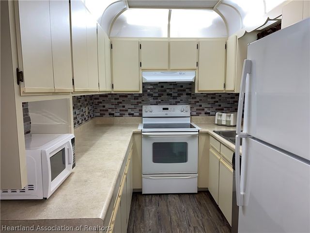 515 Straight Street, Sebring, FL 33875