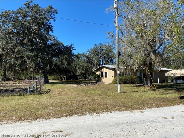 515 Straight Street, Sebring, FL 33875