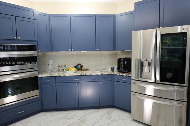 7802 N 155th Pl N, Palm Beach Gardens, FL 33418