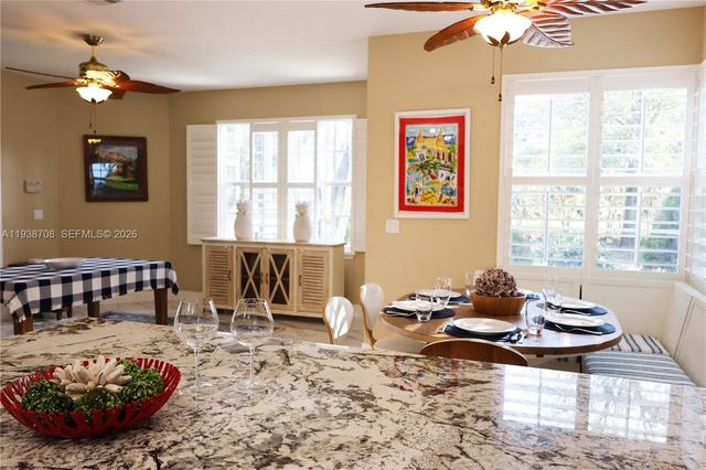 7802 N 155th Pl N, Palm Beach Gardens, FL 33418