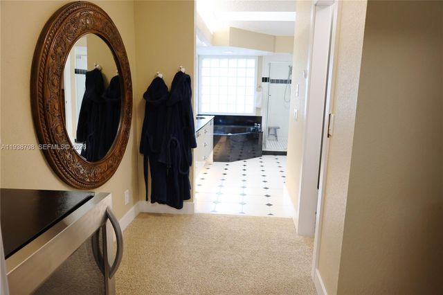 7802 N 155th Pl N, Palm Beach Gardens, FL 33418