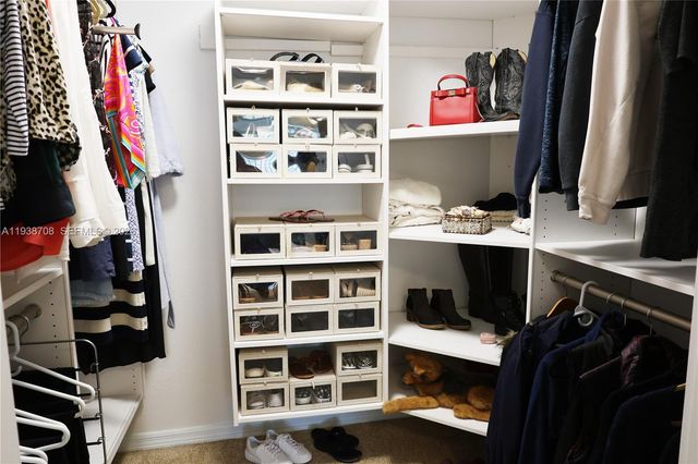 7802 N 155th Pl N, Palm Beach Gardens, FL 33418