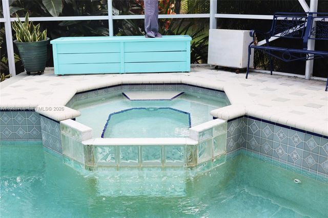 7802 N 155th Pl N, Palm Beach Gardens, FL 33418